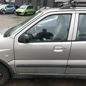 Türen gebraucht SUZUKI IGNIS (RM 413/415) Baujahr 2004 Nur Heute
