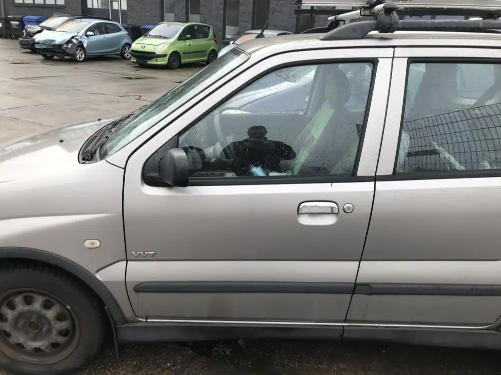 Türen gebraucht SUZUKI IGNIS (RM 413/415) Baujahr 2004 Nur Heute