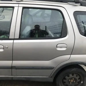 Begrenztes Angebot Türen gebraucht SUZUKI IGNIS (RM 413/415) Baujahr 2004